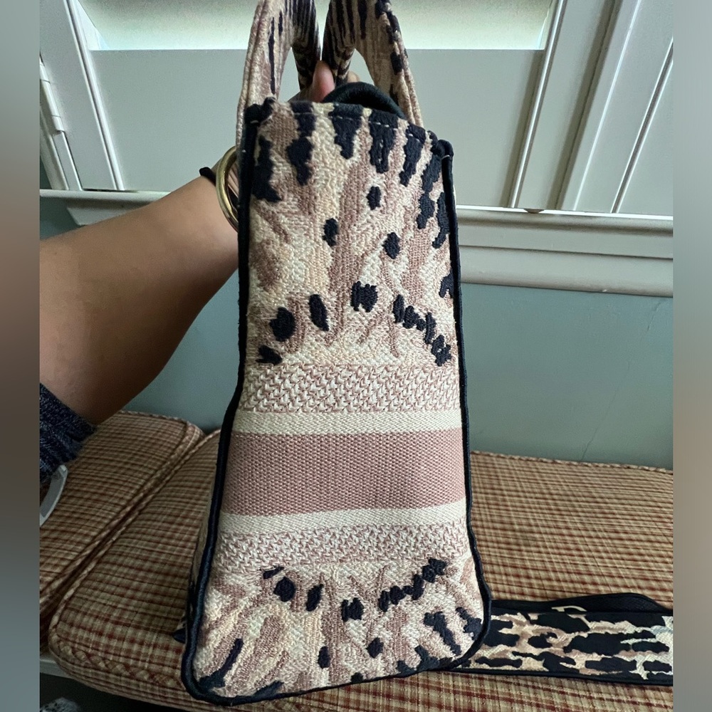 Christian Dior Diana D Lite. FINAL SALE. - Picture 7 of 11